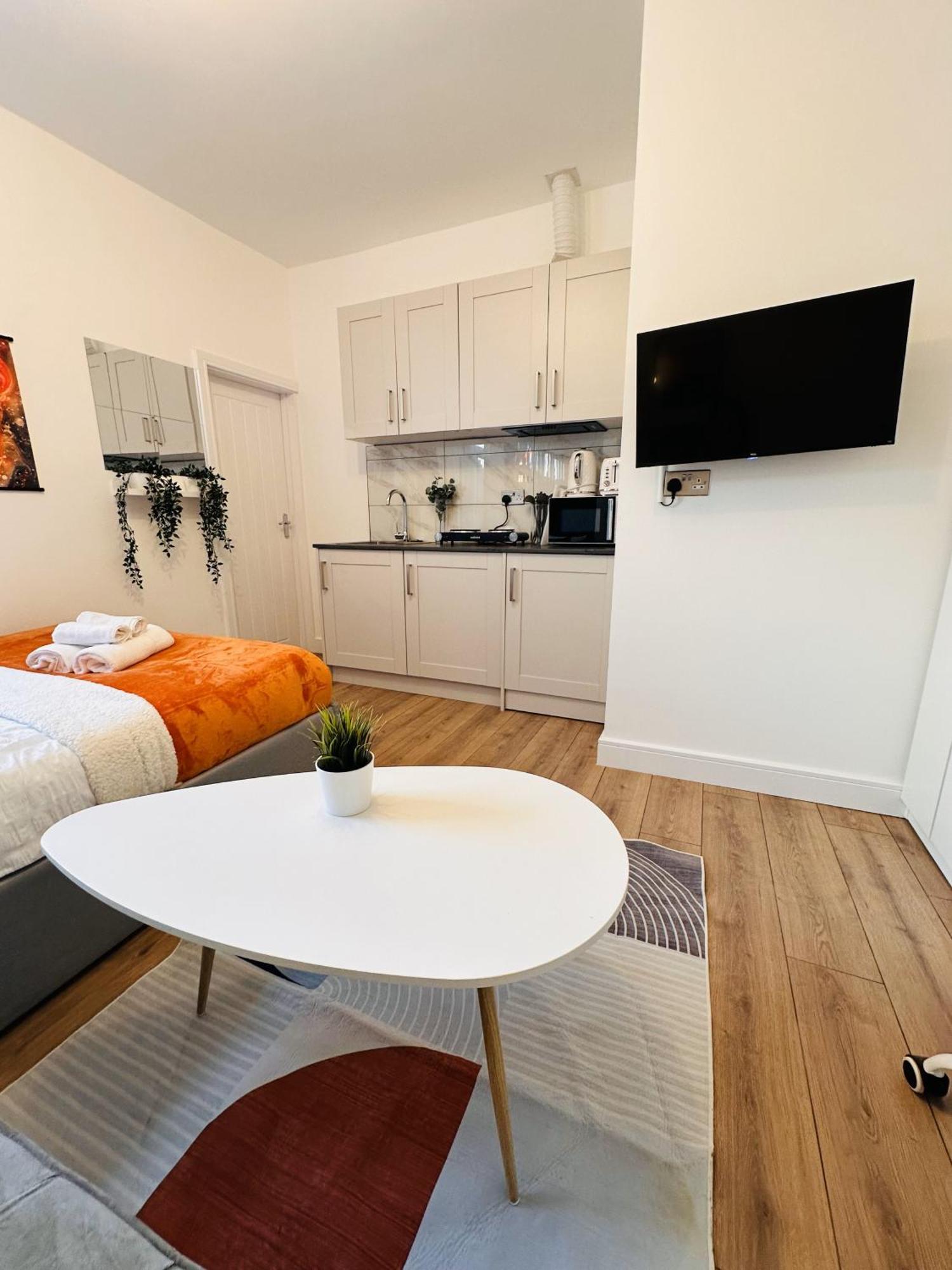 R4 Luxury Studio En-Suite Room In Harborne Lane By Queen Elizabeth Hospital Birmingham Luaran gambar