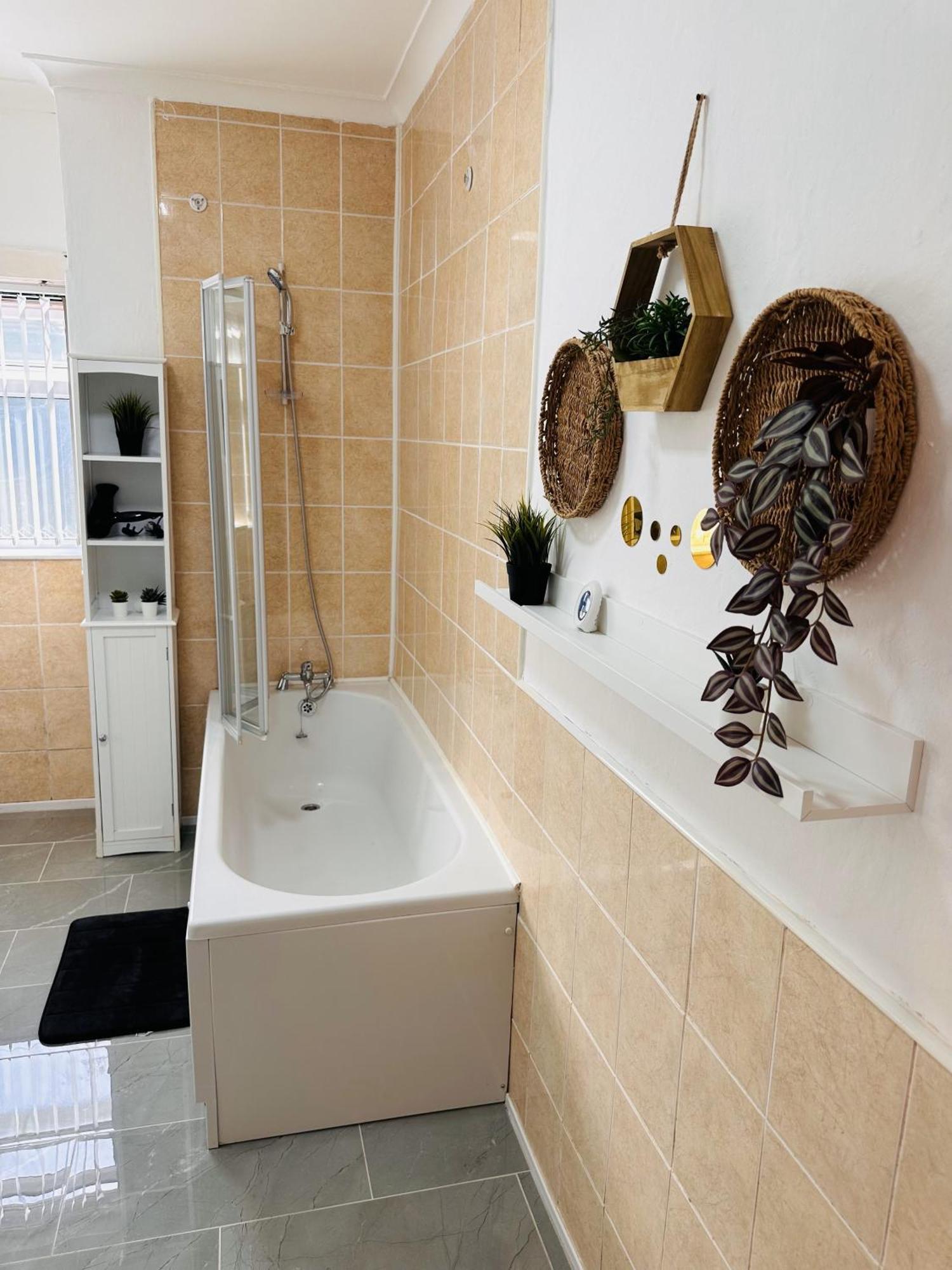 R4 Luxury Studio En-Suite Room In Harborne Lane By Queen Elizabeth Hospital Birmingham Luaran gambar