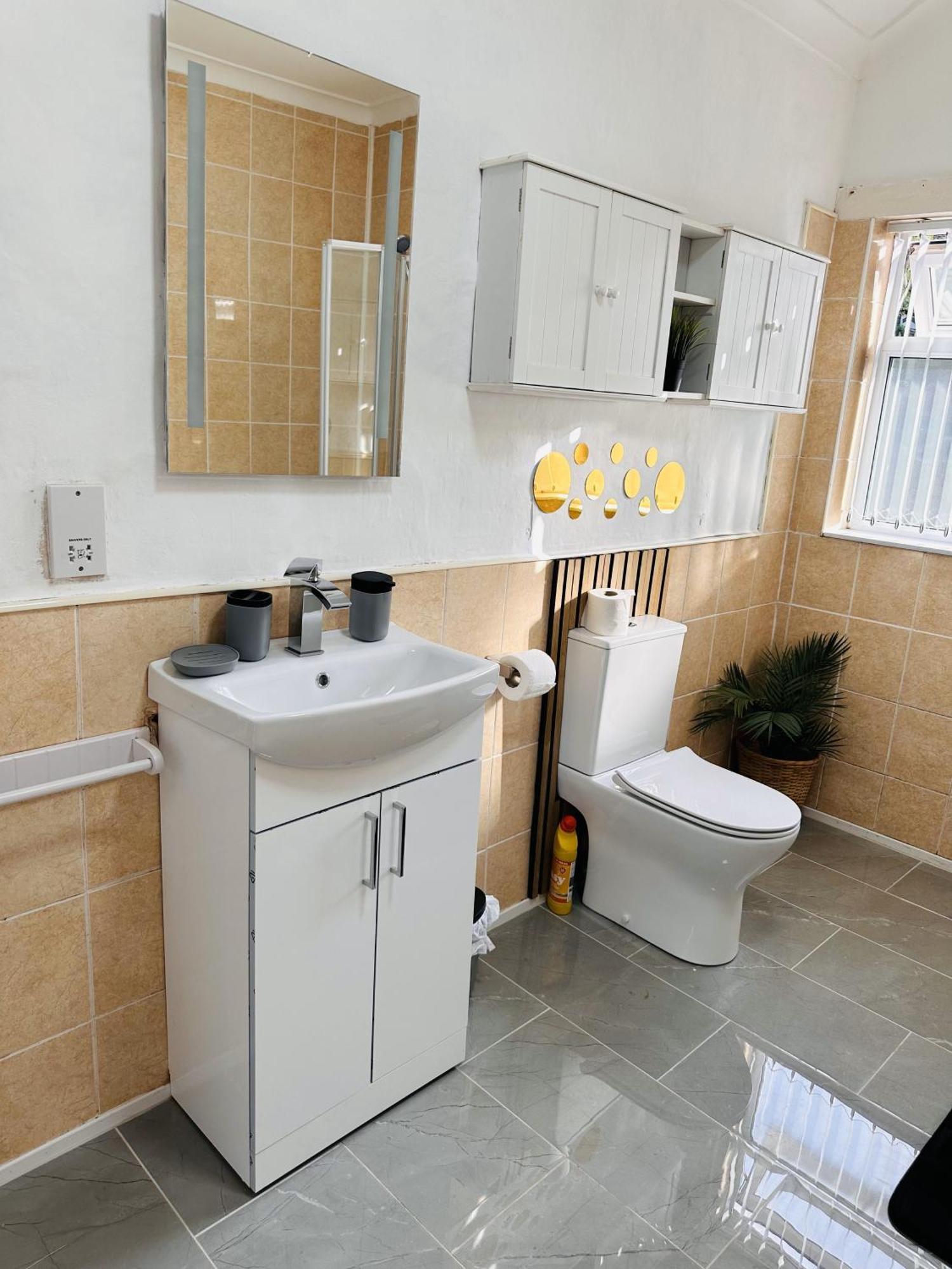 R4 Luxury Studio En-Suite Room In Harborne Lane By Queen Elizabeth Hospital Birmingham Luaran gambar